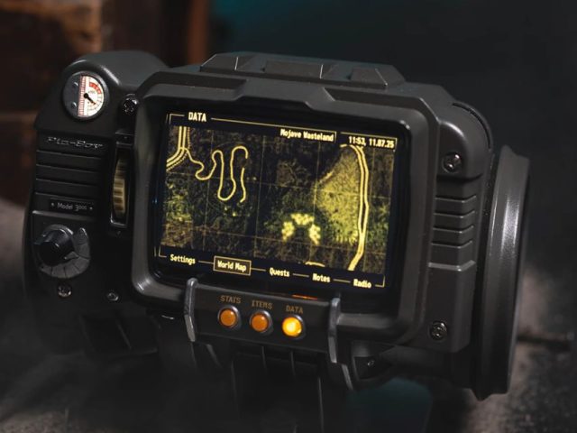 Предзаказ на Pip-Boy от Bethesda