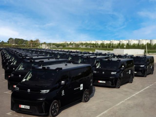 Uber и WeRide запускают беспилотные такси в Абу-Даби
