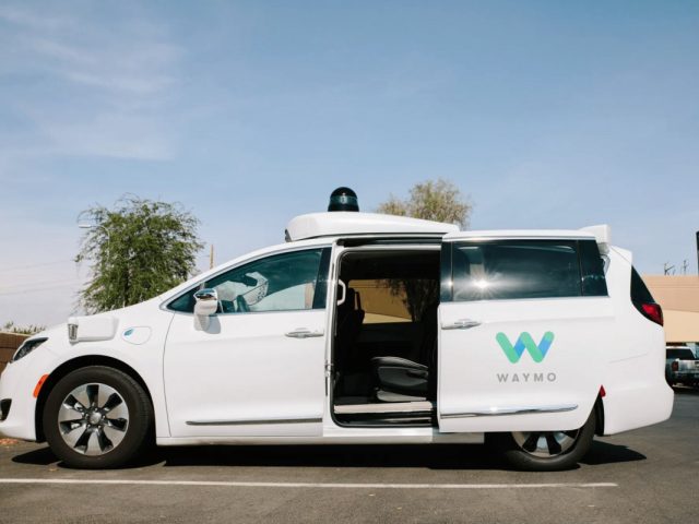 Waymo ищет инвестиции на $15 млрд при оценке в $100 млрд